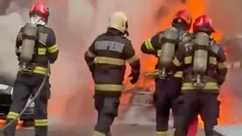Răzbunare pentru 30 de euro. Un ucrainean a incendiat casa românului care îl găzduia