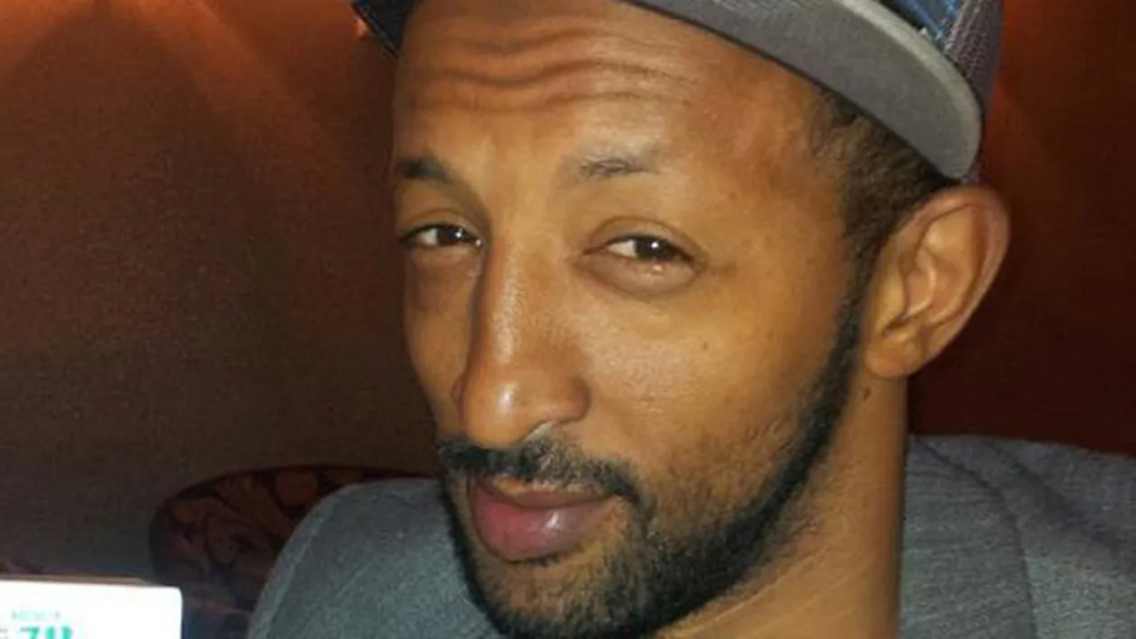 Cu un ochi rade, cu altul plange! Kamara, distrus de moartea mamei sale: Imi pare rau ca nu am apucat sa...