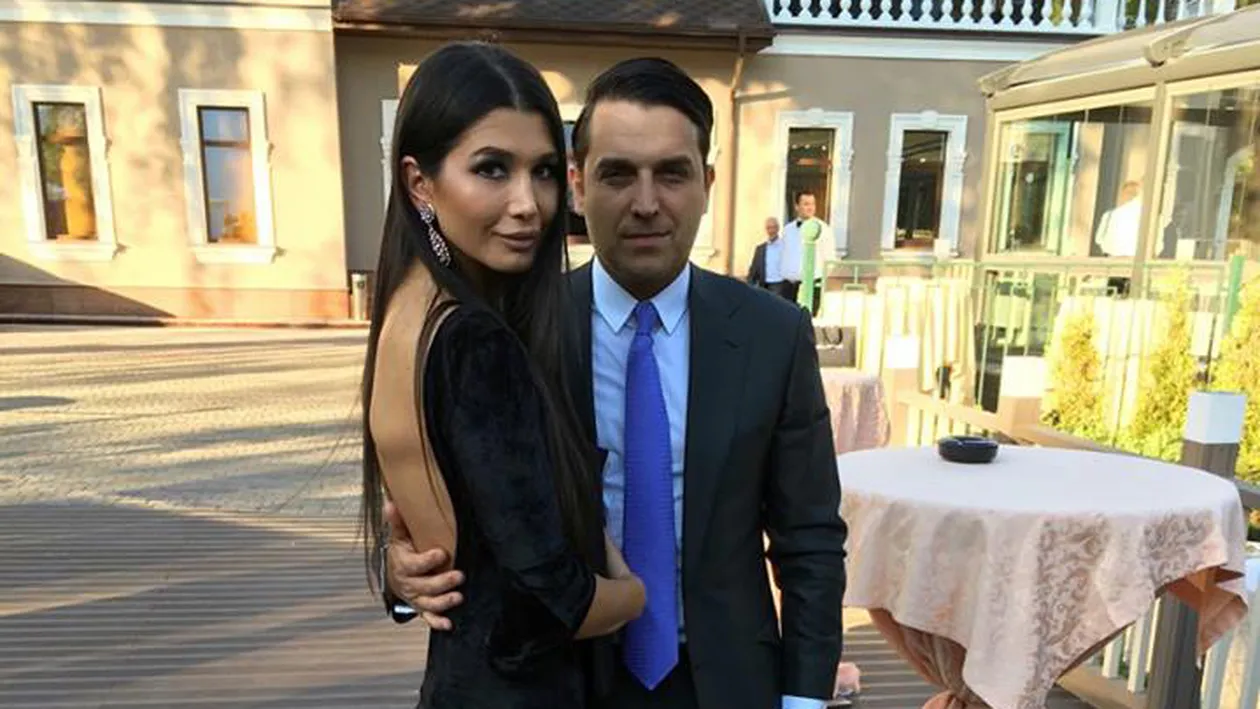 ELENA BĂSESCU şi-a etalat silueta perfectă la plajă! Cum arată fiica fostului preşedinte TRAIAN BĂSESCU