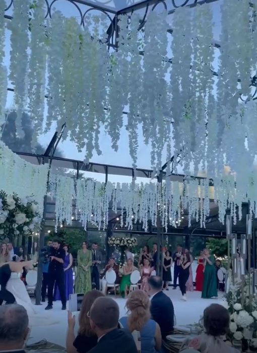 Alex și Bianca au avut parte de o nuntă ca în povești (Foto: Instagram)