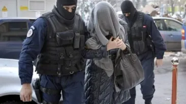 Italian îndrăgostit de o româncă, sedat şi jefuit fără milă de tânără