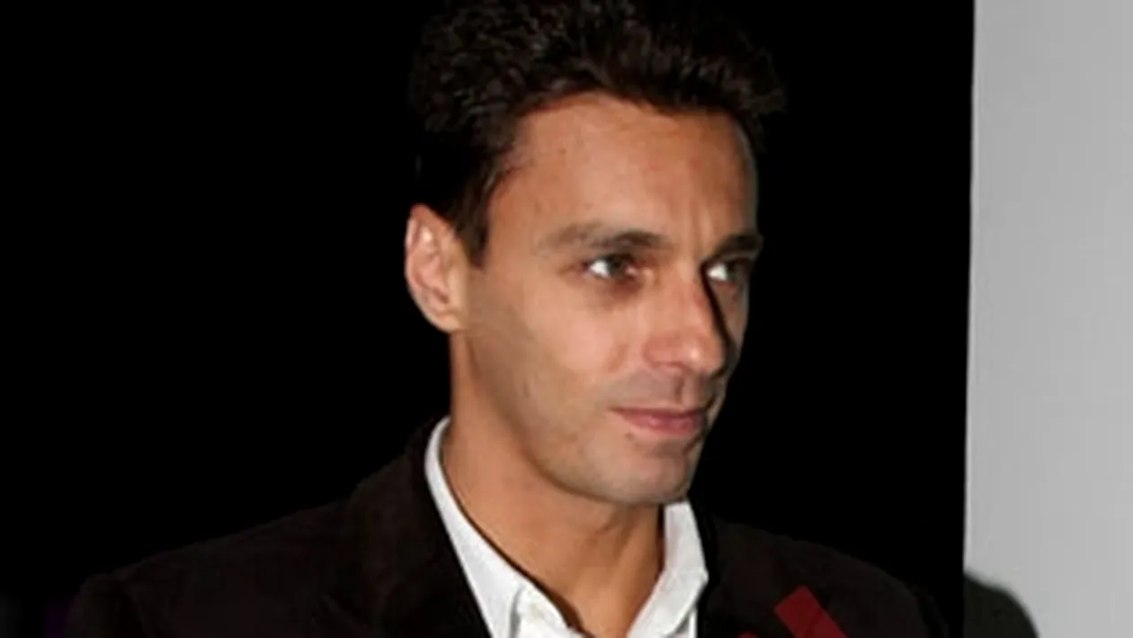 Mircea Badea isi promoveaza iubita pe blogul personal