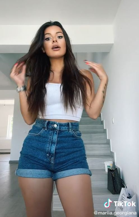 O tânără de 23 de ani din Iași, virală pe TikTok, și-a cumpărat o vilă de 100.000 de euro! Din ce a reușit să strângă bani