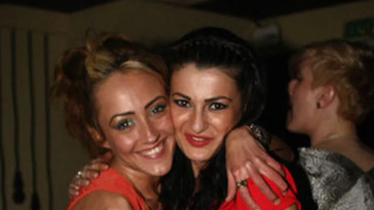 De Ziua Femeii, Nidia Moculescu le-a oferit amicelor cadou un show de striptease masculin!