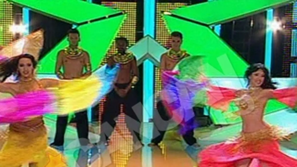 VIDEO Mama si fiica au dansat din buric la Romanii au talent