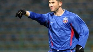 A castigat milioane de euro, dar a ajuns la sapa de lemn! Vezi cu ce se ocupa acum un fotbalist de nationala!