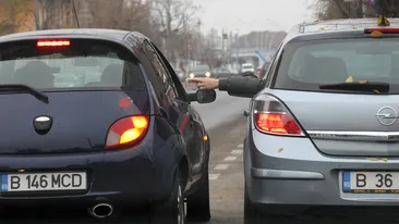 Circulaţia rutieră pe DN1, de la Braşov spre Bucureşti, deviată pe DN1A din cauza aglomeraţiei