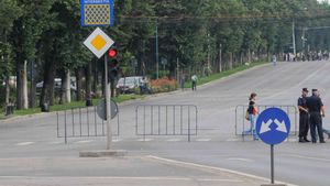 Restricţii de trafic sâmbătă în Capitală pentru repetiția paradei militare de 1 Decembrie