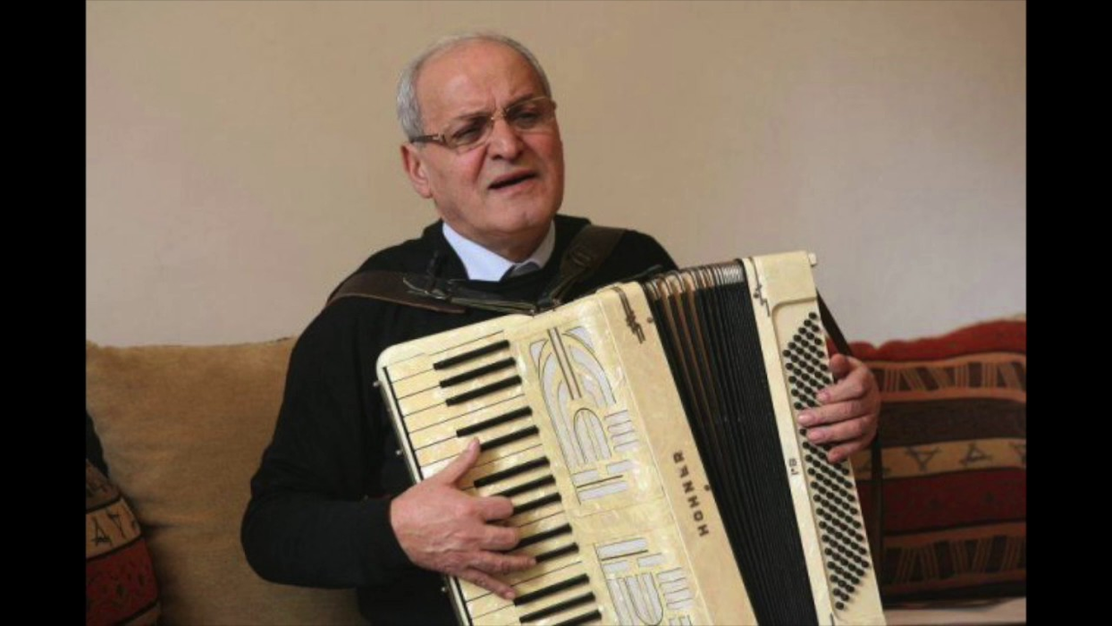 Nelu și Elena Ploieșteanu sunt în continuare dărâmați de durere după moartea lui Mihăiță: ”Plâng zi și noapte”