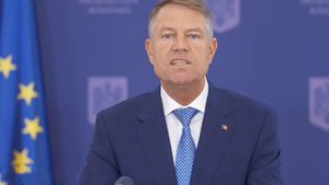 Klaus Iohannis, declarații dure la adresa CCR și a PSD-ului! Recomandările făcute pentru popor: “Morții pe care îi plângem acum ar fi fost mai mulți...”
