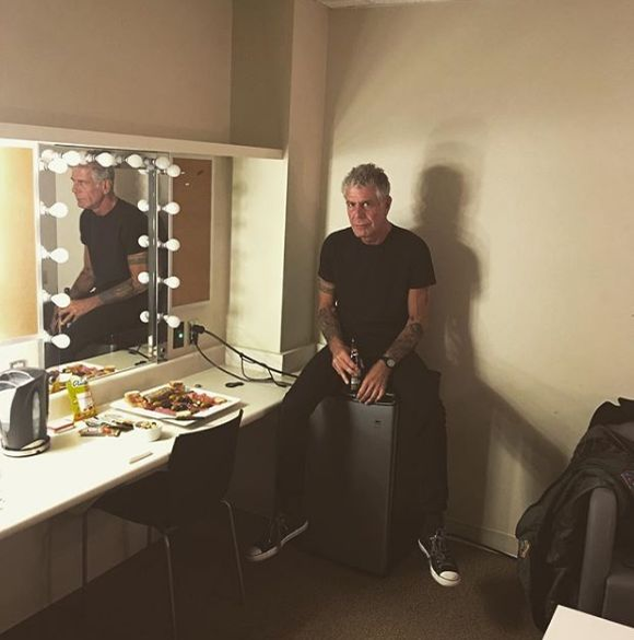 Anthony Bourdain s-a sinucis! Celebrul chef avea 61 de ani