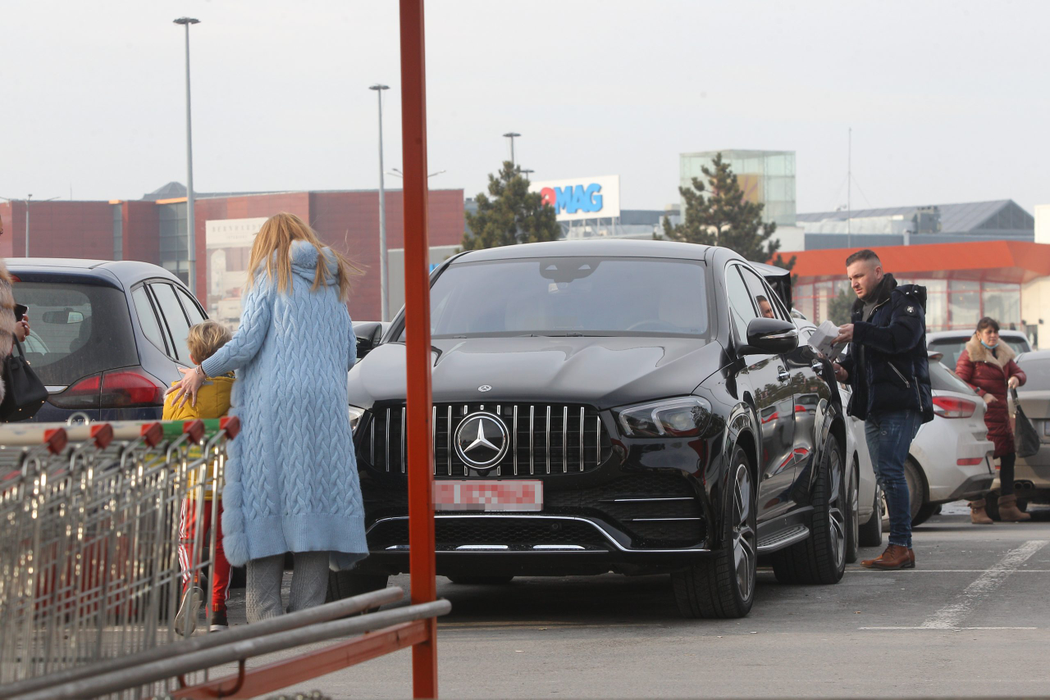 Bianca Drăgușanu a fost ajutată de șofer