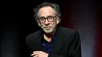 Tim Burton a dat verdictul! Ce impresie i-a lăsat România regizorului serialului „Wednesday”. „Există acolo un amestec...”