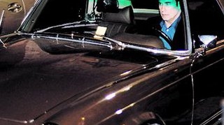 Hotii n-au avut mila pentru masina furata lui John Travolta. Dezmembrata si scoasa la vanzare
