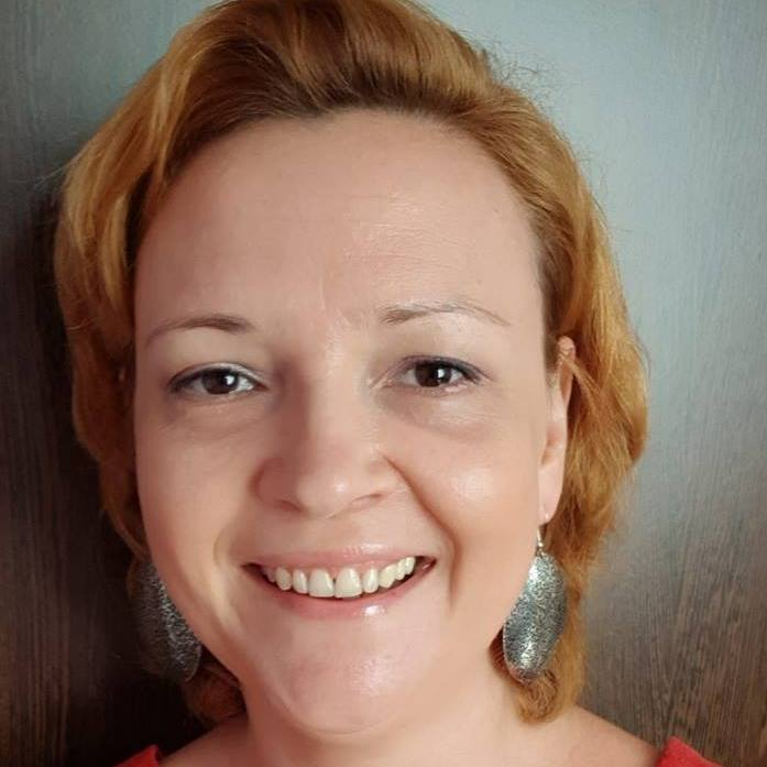 O mamă a răbufnit pe Facebook după ce fiul ei a primit o temă: ”Asta face o mamă care nu crede în cap plecat”
