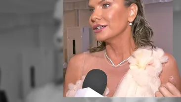 Sexy-mama Anna Lesko și-a băgat nasul în intimitățile fiului Adam: “Se înroșește și își pierde cuvintele!”