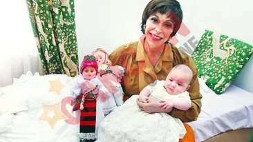 Ce mandrete de baiat are mama!