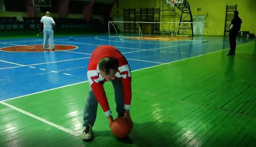 Jucătorii pun multă pasiune în sportul inedit pe care îl practică