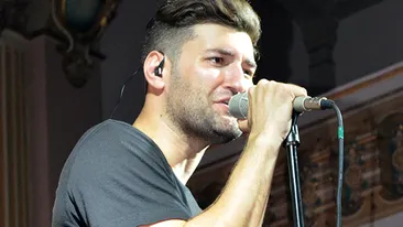 VIDEO Smiley, calarit de 4 femei dezbracate! ORGIA a fost filmata si a ajuns pe Internet