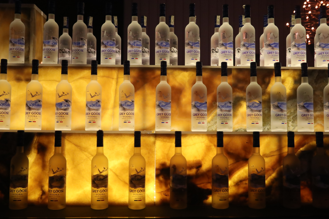 Codin Maticiuc a comandat un "fluviu" de votcă Grey Goose pe imnul Ligii Campionilor
