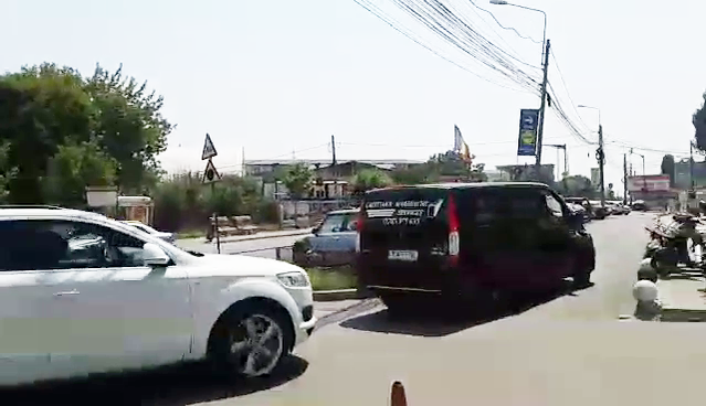 Cât au costat sicriul şi bodyguarzii. Au făcut chetă pentru înmormântare, însă mama Denisei…