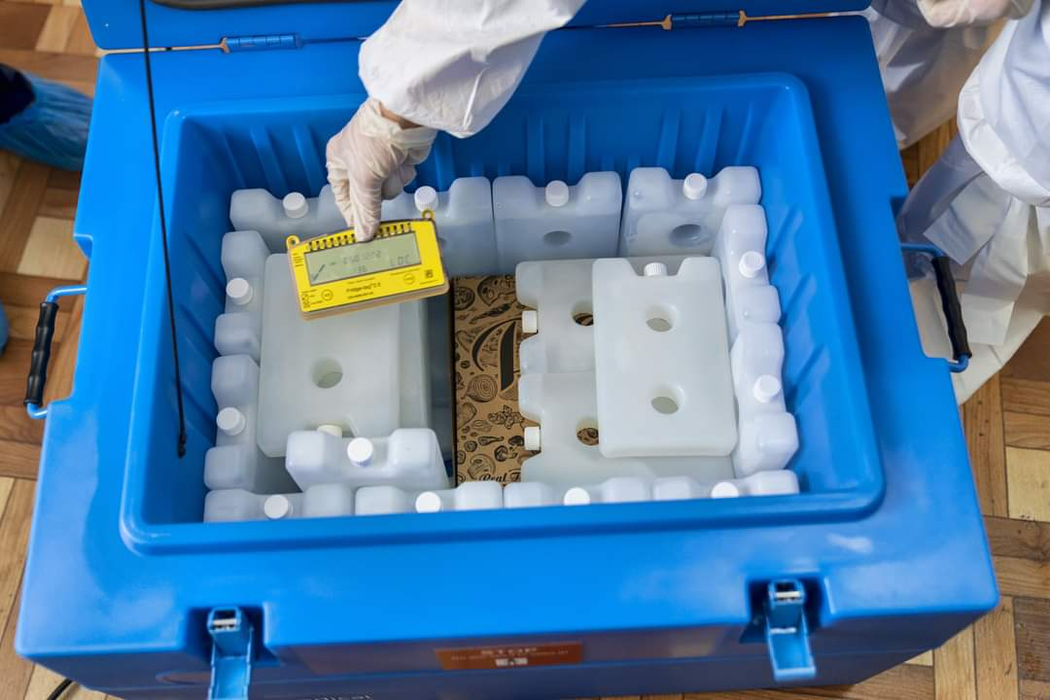 Dozele de vaccin anti-COVID au ajuns în cutii de pizza la Spitalul Județean din Slobozia. Explicațiile incredibile ale lui Valeriu Gherghiță