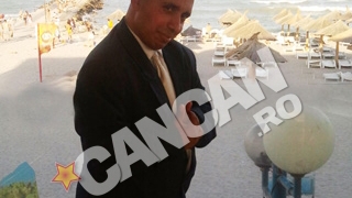Atmosfera de la Lady Gaga e minciuna pe langa ce face Gigel Frone in discoteca la mare! A inceput cu "Americano", iar la "Mili se mou" toti erau in genunchi! Zeci de oameni ii scandau numele in delir