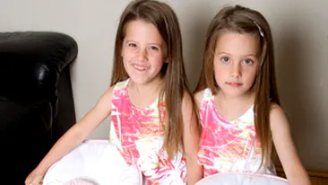 O britanica a nascut doua perechi de gemene identice