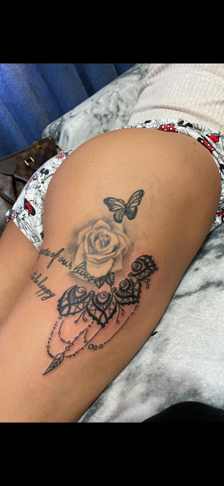 FOTO | Exclusiv. Ce tatuaj și-a făcut recent Simona Sensual. Cum arată acum bruneta