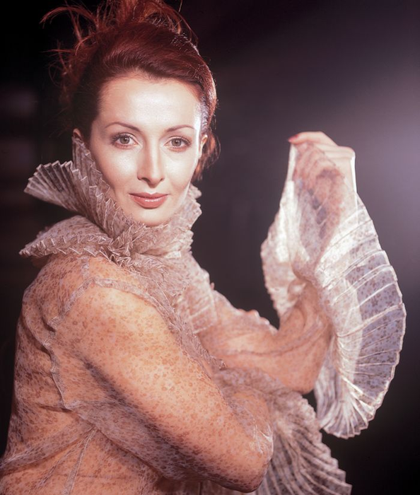 Poze cu Mihaela Rădulescu în tinerețe, făcute publice astăzi. Incredibil cum arăta în 1999. Sursa foto: viva.ro