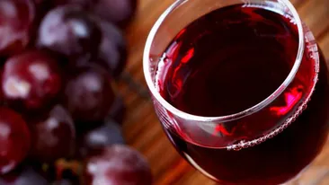 Ingredientul minune pe care il gasesti chiar la tine in frigider! Cum prepari cele mai eficiente masti pentru fata