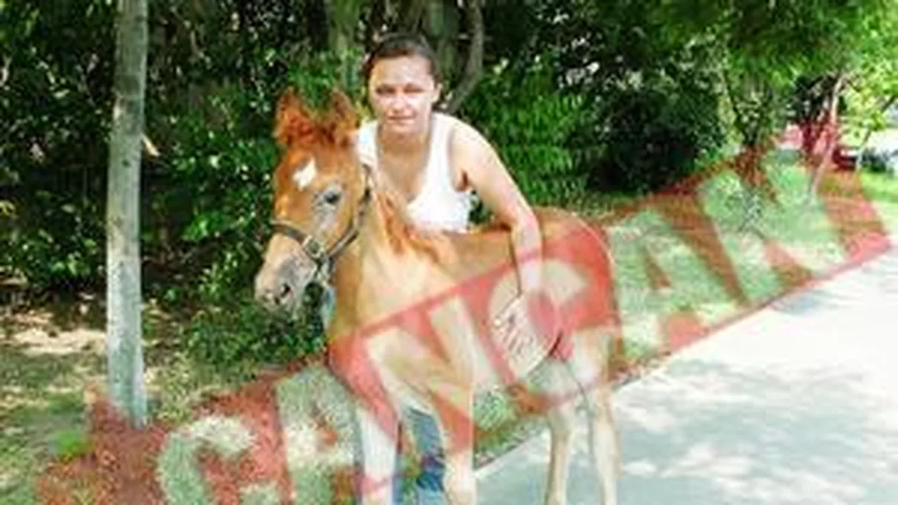 Roxana de la Spin a adoptat un calut