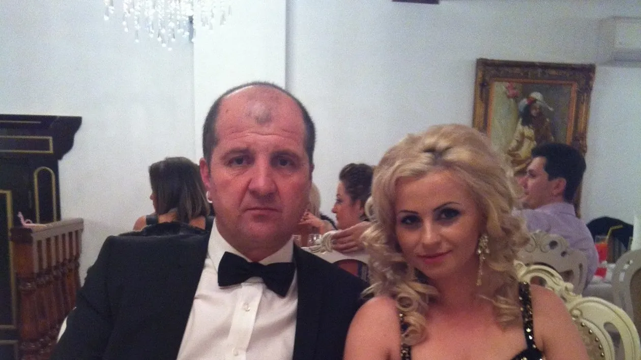 Sotia celui mai bogat cioban e cantareata de muzica populara si are un repertoriu aparte! Vionelia canta despre badita de la oi