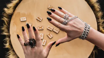 Horoscop rune azi, 30 aprilie 2026. Nativii Săgetător intră astăzi în cea mai frustrantă zi din calendar: toată lumea îi cere dovezi în loc să îl creadă pe cuvânt