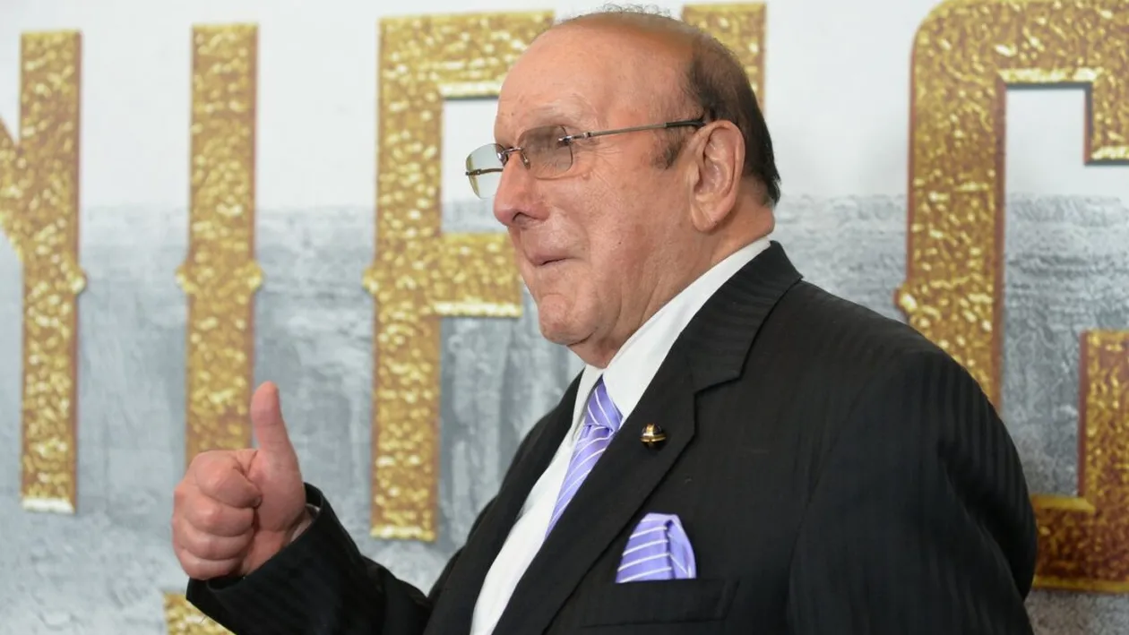 Clive Davis, producătorul muzical al artiștilor de la Hollywood, a murit. Avea 94 de ani