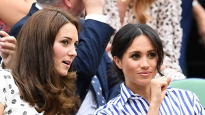 Kate Middleton a primit un mesaj secret de la Meghan Markle. Metoda ingenioasă prin care soția prințului William vrea să reintre în grațiile Casei Regale