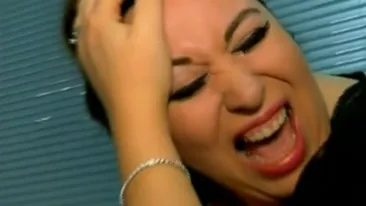 Scandal monstru intre Oana Roman si Iulia Albu! “Liniste, ai ruj pe nas!”. Dialog spumos intre cele doua