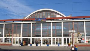 Ce a pățit o româncă după ce s-a dat turistă străină și a cerut o Cola în gara din Constanța