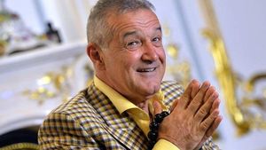 Gigi Becali, prezent la slujba de sfințire a Catedralei Mântuirii Neamului: ”E cea mai mare realizare...”