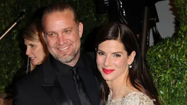 Sandra Bullock a divortat de Jesse James!