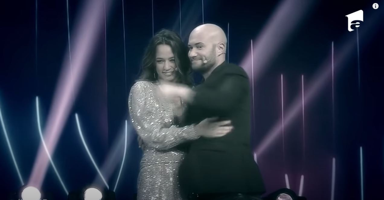 Mihai Bendeac a recunoscut la TV că își dorește o partidă de amor cu Andreea Raicu: “Un schimb energetic extraodinar”. Reacția vedetei la mărturisirea-bombă a actorului