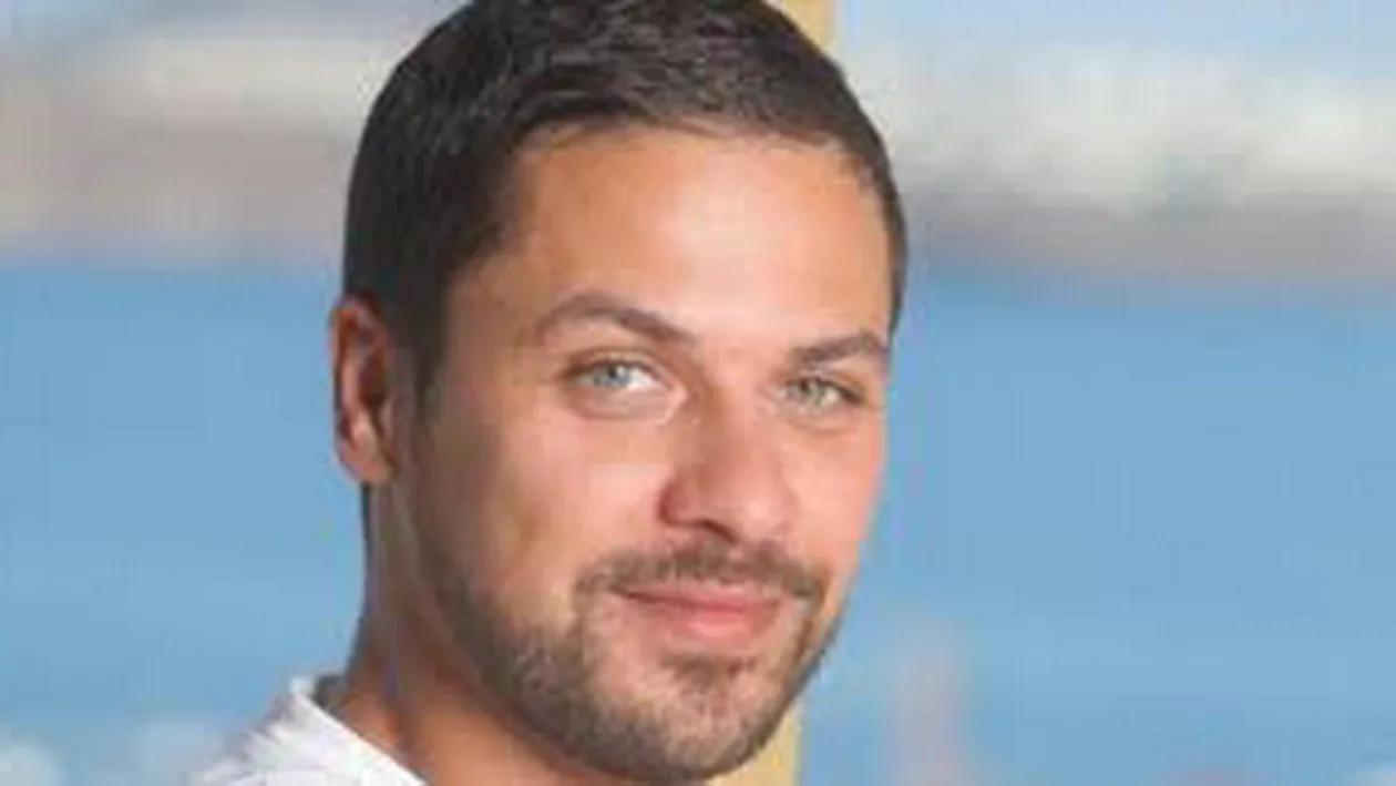 Nu se uita la bani cand vine vorba despre iubita lui! Vezi cate mii de euro a platit Augustin Viziru pentru un sejur de vis