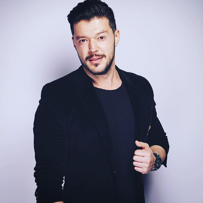 Victor Slav, prezent la nunta celui mai bun prieten al său, Bogdan Vlădău! Cu cine a venit
