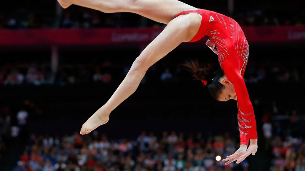 O imagine de la Jocurile Olimpice a devenit virală instant! Iată cum apar două gimnaste