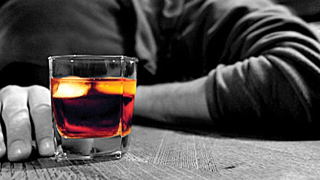 Descoperire uluitoare! Ce se întâmplă cu organismul nostru după ce consumăm alcool! Nimeni nu crede aşa ceva