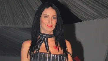 Adi Bumbescu si Alex Avram umbla la slit in fata Adelinei si a Danielei