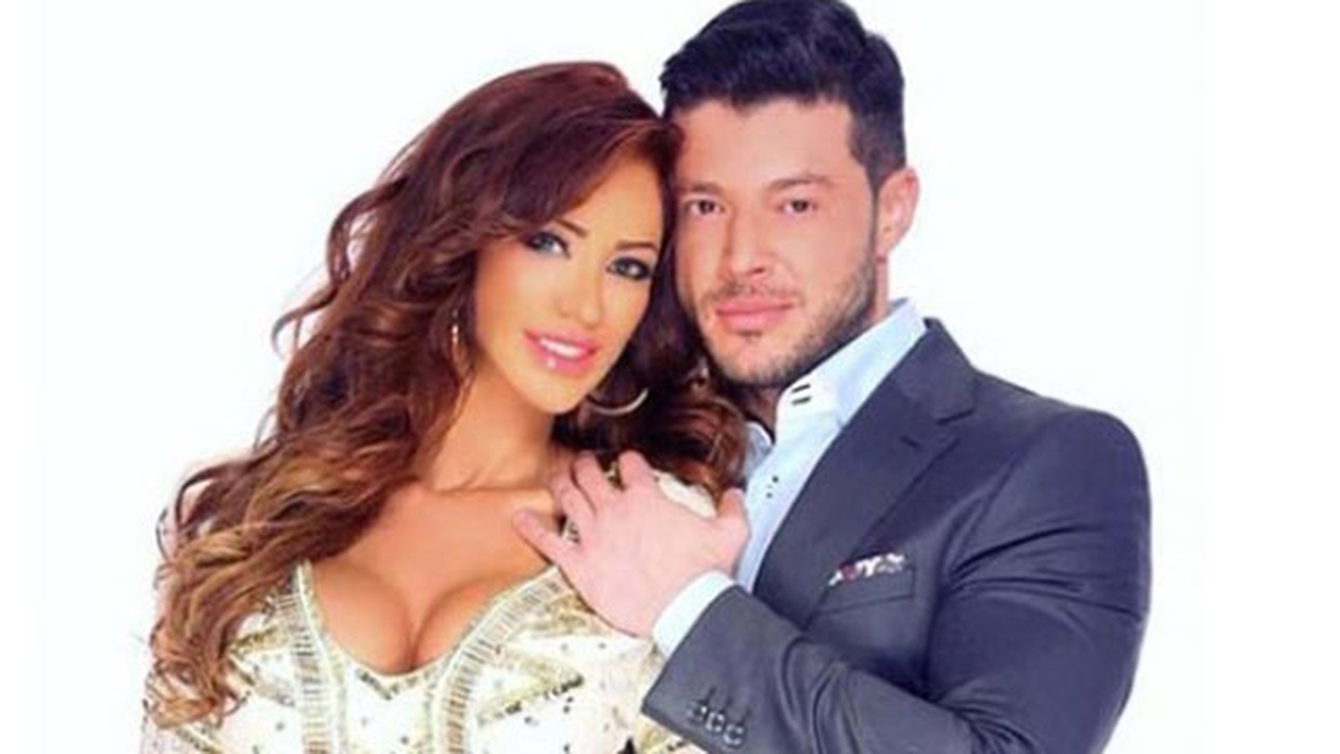 Bianca Dragusanu si-a ales rochia de mireasa? Uite cum ar putea arata roscata in ziua nuntii! Credeti ca i se potriveste?
