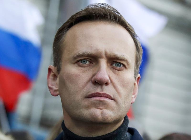 Mama lui Aleksei Navalnîi, strigăt de disperare în fața închisorii unde a murit fiul său. Ce îi cere lui Vladimir Putin. „Depinde doar de tine”