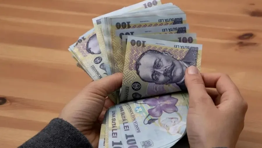 Angajații din România care primesc 18.000 de lei pe lună, dar atacă în instanță tăierile: „Avem rate și copii la școală” / sursă foto: social media