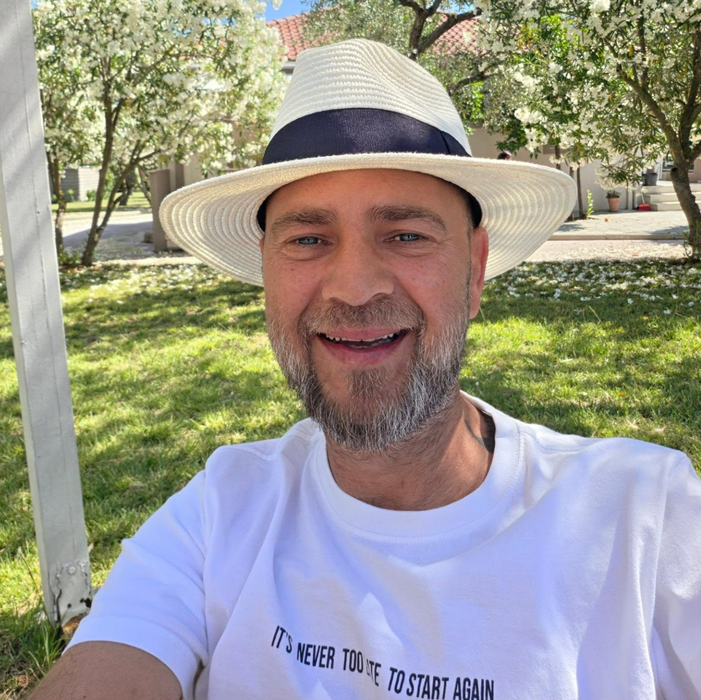 „Sunt bine, dar încă sunt la regim.”